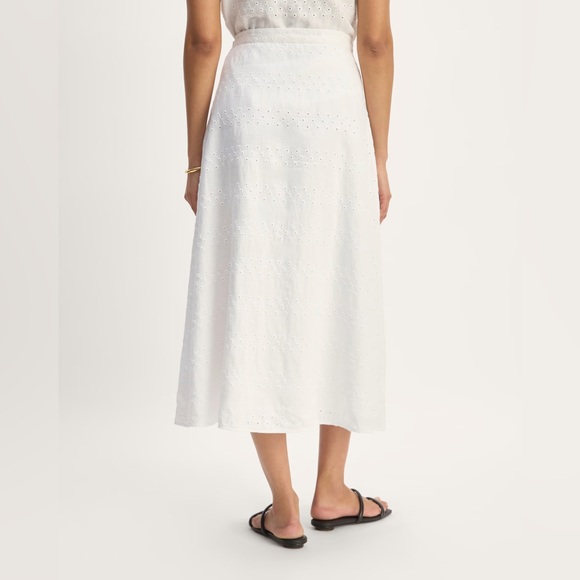 NWT Everlane Linen Eyelet Midi Skirt in White Eyelet, Size 8 - Picture 3 of 7